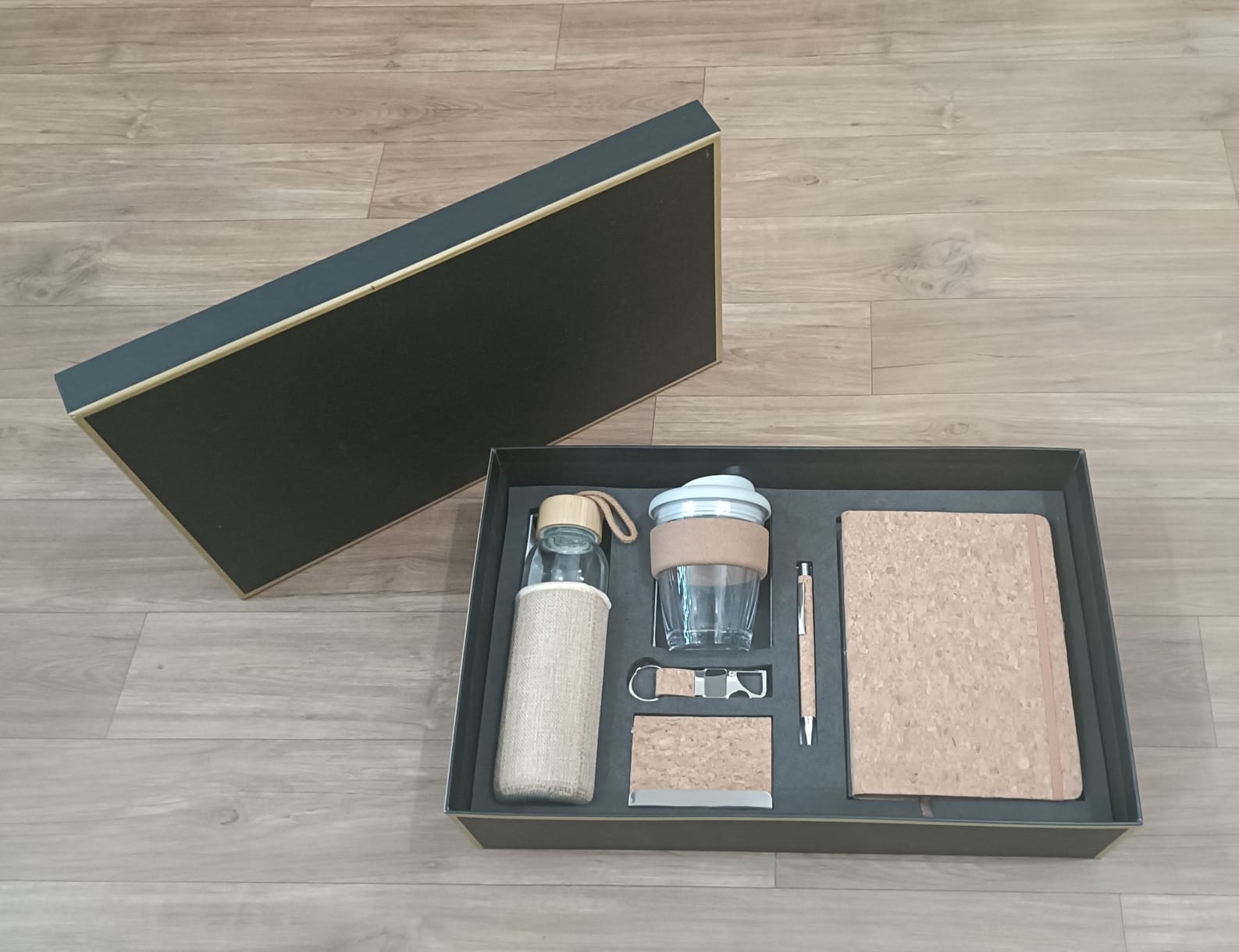 eco-friendly-premium-gift-combos